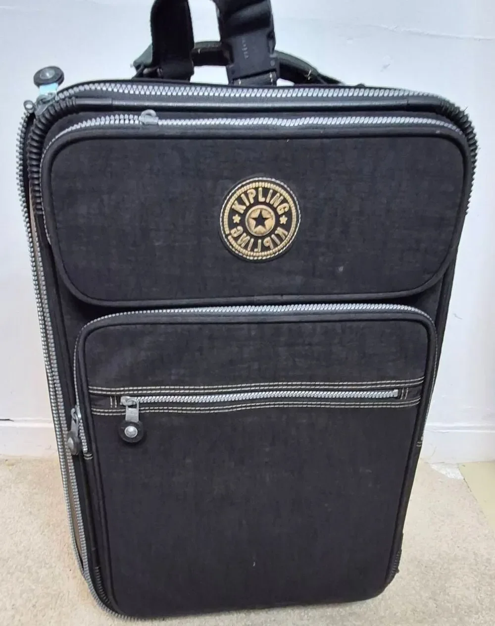 Kipling rolling suitcase